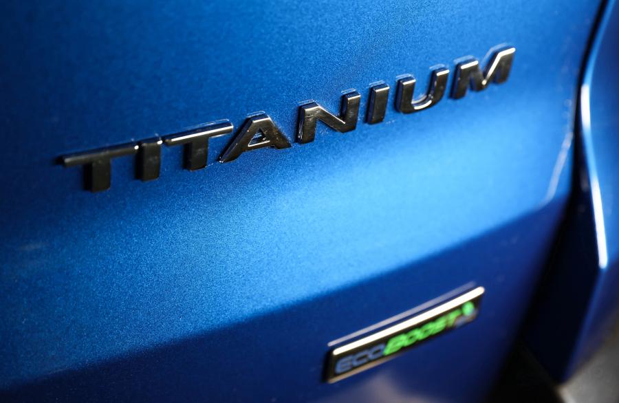 Логотип Ford EcoSport Titanium 2018 года  (AU) (фото 18 из 40)